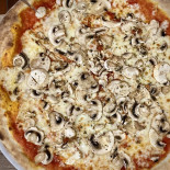 Pizzeria Caprini Comida