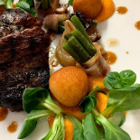 L'arch En Grez Nourriture