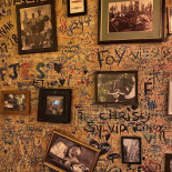 Hemingway's Cuba Dentro