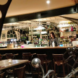 Den Entrecôte À l'intérieur