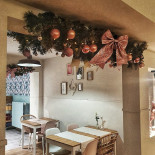 De Witte Vleugel • Breakfast-lunch-sweetsbar À l'intérieur