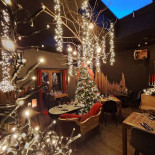 Rouge Divin À l'intérieur