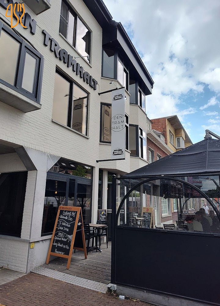 Den Tramhalt Exterior