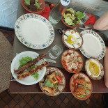 Le Phénicien Comida