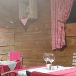 Hamoir Et à Manger À l'intérieur