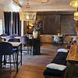 De Stadsherberg Dentro