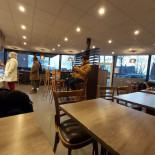 Friet Sebiet À l'intérieur