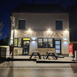 Frituur De Boerenschuur Extérieur