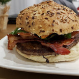 Frituur De Boerenschuur Nourriture