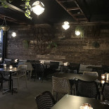 Rauw À l'intérieur