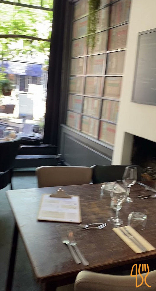 Bij Harry À l'intérieur