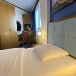 Fly Inn Lounge Brussels Airport Nezzo Inside