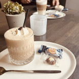 Den Druivelaere Getränk