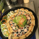 Sushiboot Brasschaat Comida