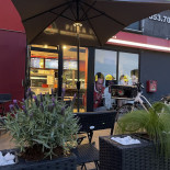 Pitza Service Exterior