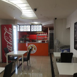 Eat Point Fast Food Dentro