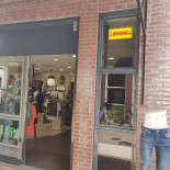 Dhl Servicepoint Bedum Extérieur