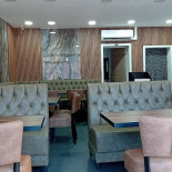 Kent Pizza Kebab Dentro