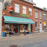 Youyou Superette Exterior