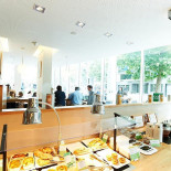 Exki Lesbroussart Dentro