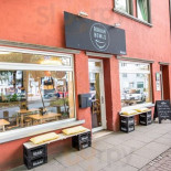 8tea5 Bubble Tea Exterior