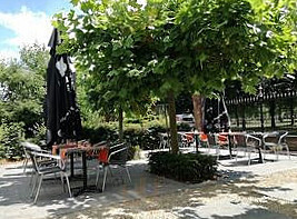 Chateaubriand Exterior