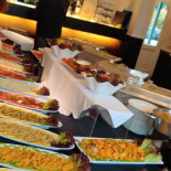 Al Mandaloun À l'intérieur