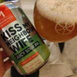 The Bat Cave À l'intérieur