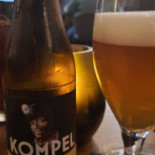 Eetcafé Simpel Nourriture