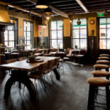 Café De Mert À l'intérieur