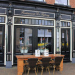 De Tipbrug Meppel À l'intérieur