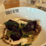 Vooraf En Toe Eet- Drink- En Kunstlokaal Nourriture