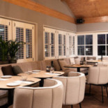 Boven De Rivieren Comida