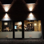 Chez Radia À l'intérieur