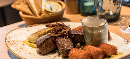 Bistro-lounge Amical Comida