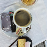 De 9 Peperbollen Comida