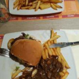 Cafetaria De Beemd Nourriture