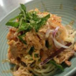 Roka À l'intérieur