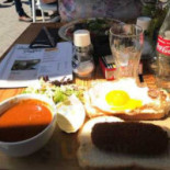 Espressobar Hugo Nourriture