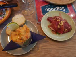 Segundo À l'intérieur