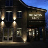 Brown's Lunchclub Comida