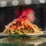 Miyagi Jones Arnhem À l'intérieur