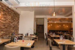 So De Jus À l'intérieur