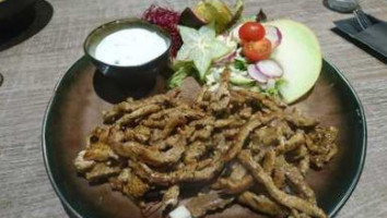 Ujes Eethuis Nourriture