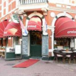 In Den Gevulde Broodmand À l'intérieur