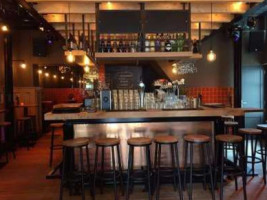 De Bisschop Deventer À l'intérieur