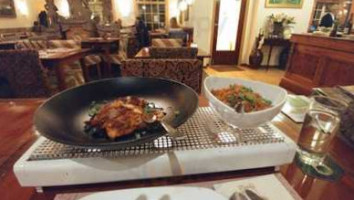 De Lachende Javaan Comida