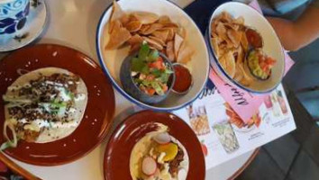 Alfredo's Taqueria Dentro