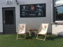 Zuiderbuur Nourriture