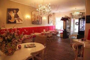 Bubbles Blessings À l'intérieur